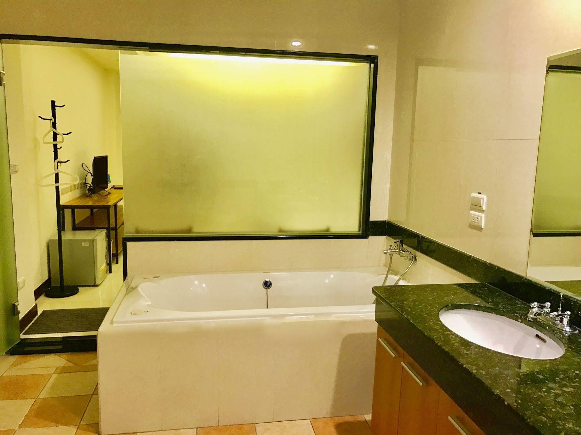 Hualien Bv B&B エクステリア 写真